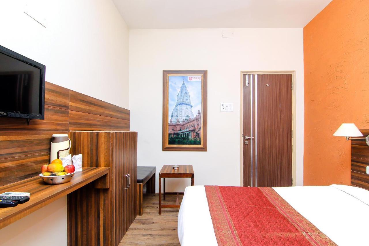 Hotel R B International Varanasi Exterior photo